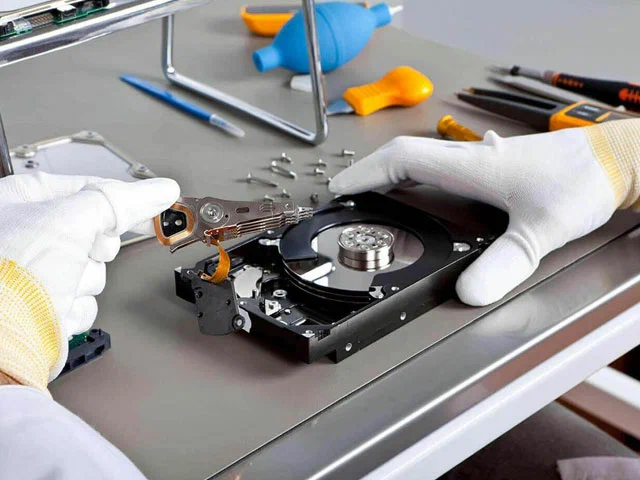 Laptop MacBook Repair Service Dubai